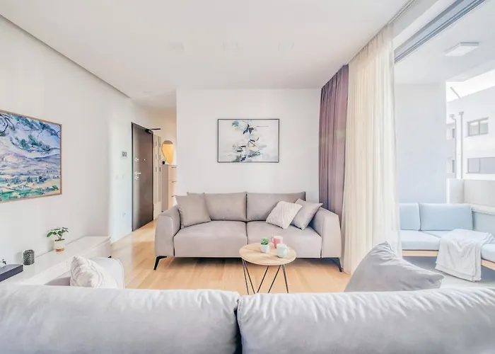 Ventus White Apartment *
