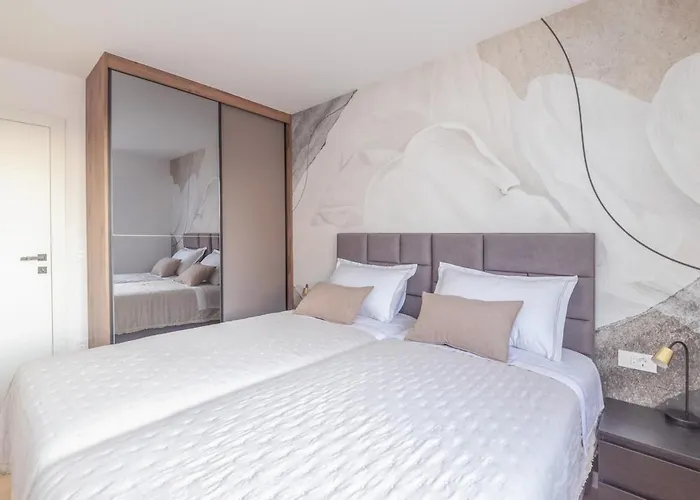 Ventus White זאדאר